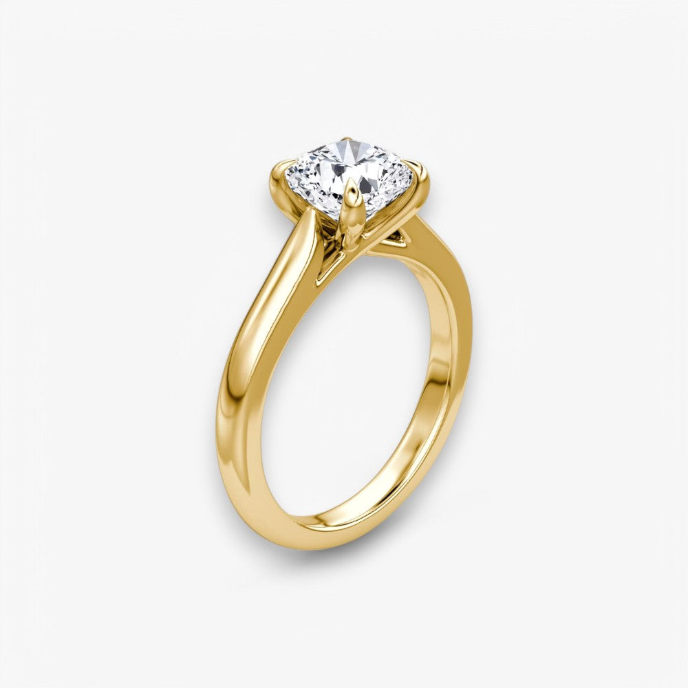 CELINÉ (Cushion Gelbgold ohne Pave natürlicher Diamant)