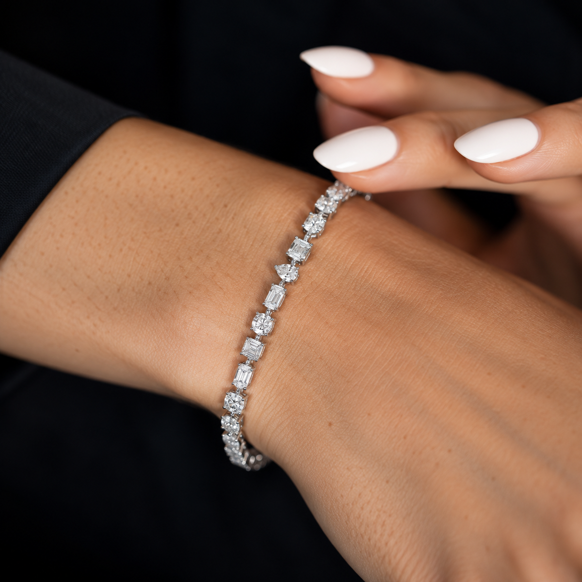 Tennisarmband RIVIÈRE Fantaisie in Weißgold – Ansicht 2 | NÓIR Diamonds