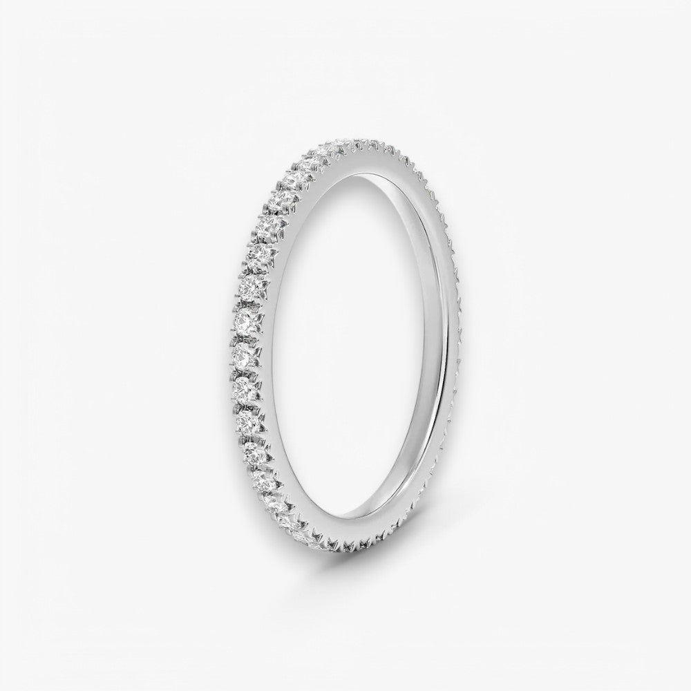 CRYSTAL white gold