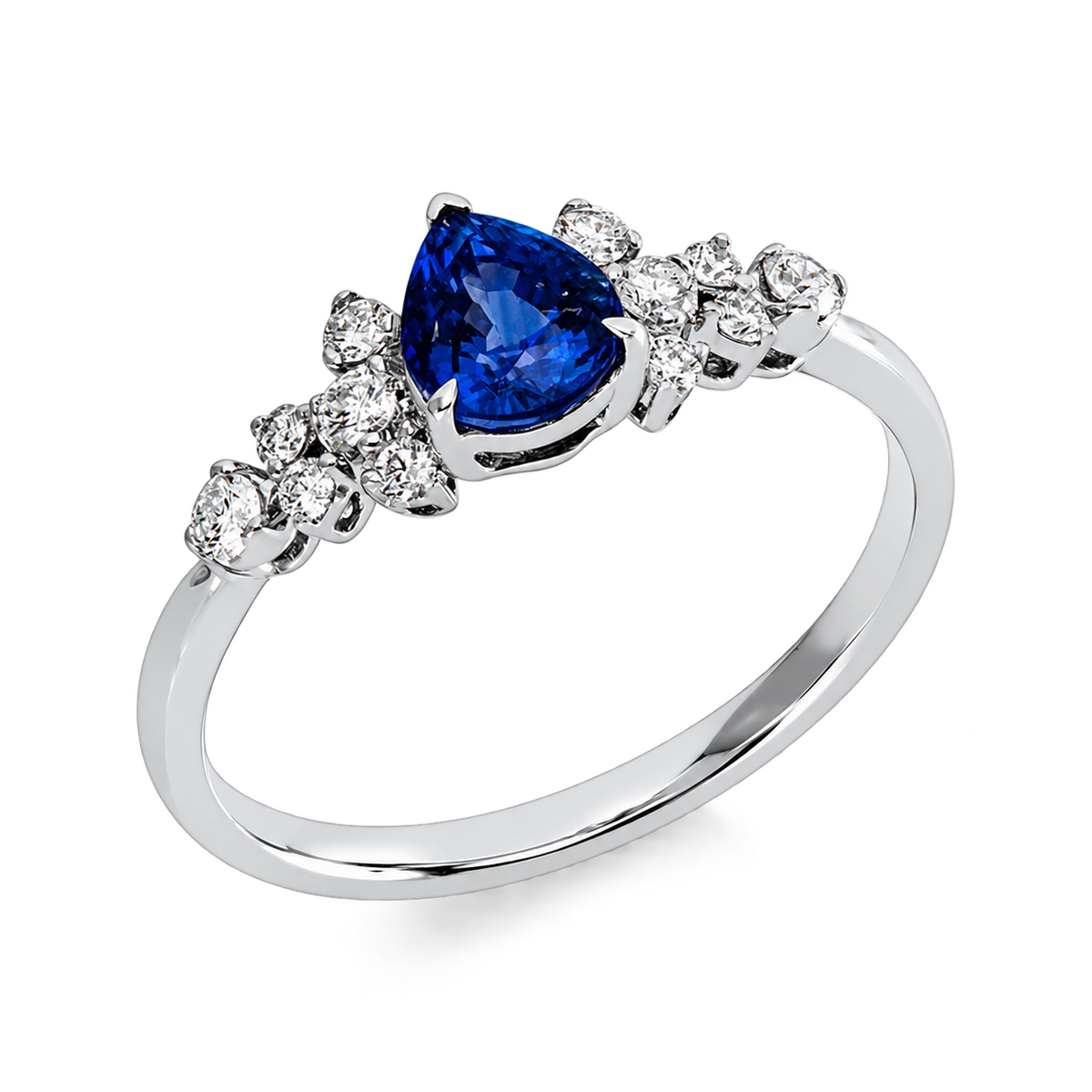 Saphirring Ring TRILOGIE Bleu in Weißgold – Produktansicht | NÓIR Diamonds