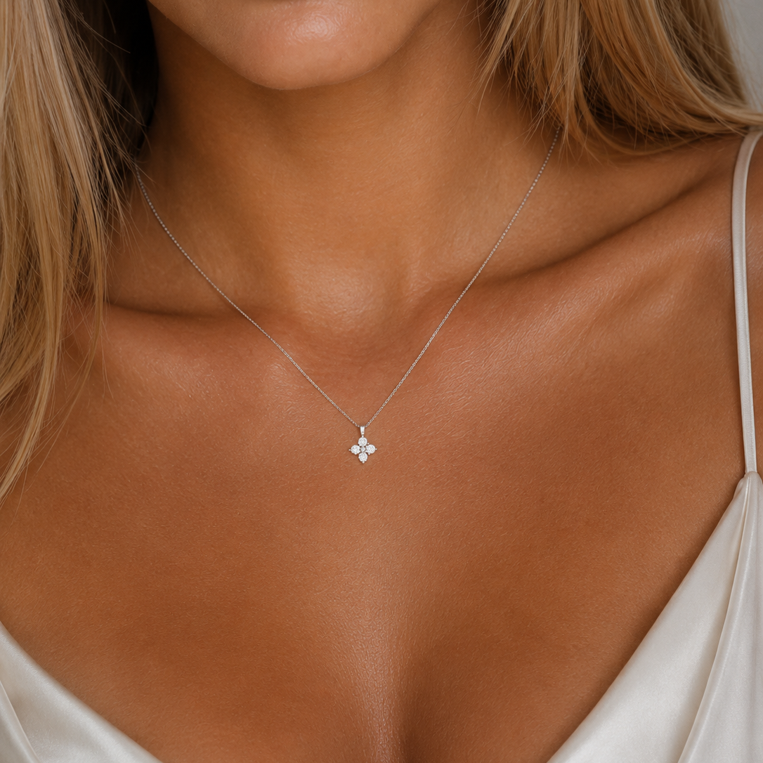 Modern Woman Collier 4P083 in Weißgold – weitere Produktansicht von NÓIR Diamonds