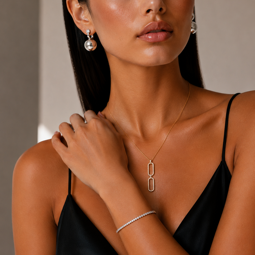 Tennisarmband in Weißgold von NÓIR Diamonds – Ansicht des Diamant-Armbands