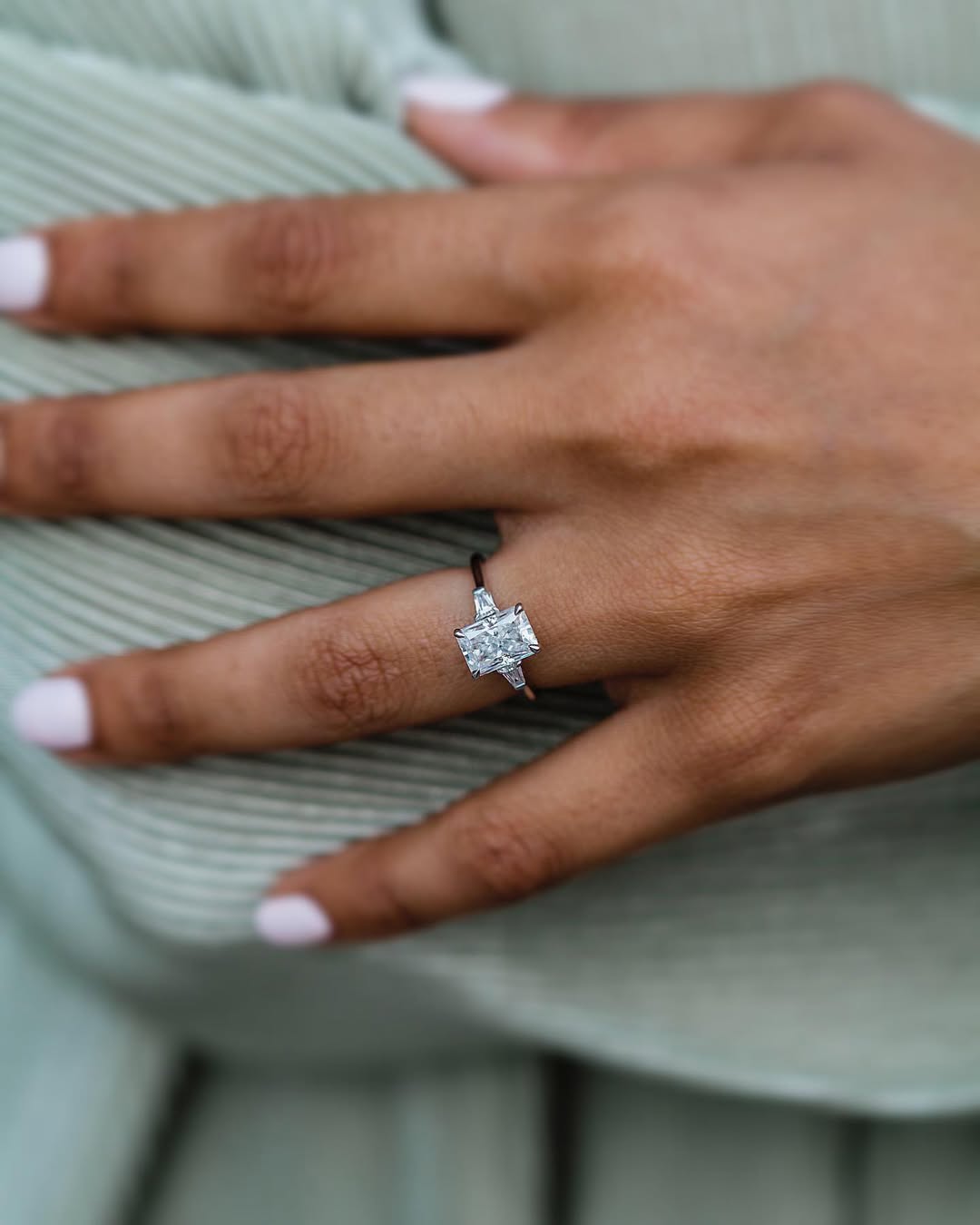 NIVARA (Radiant natürlicher Diamant Gelbgold)