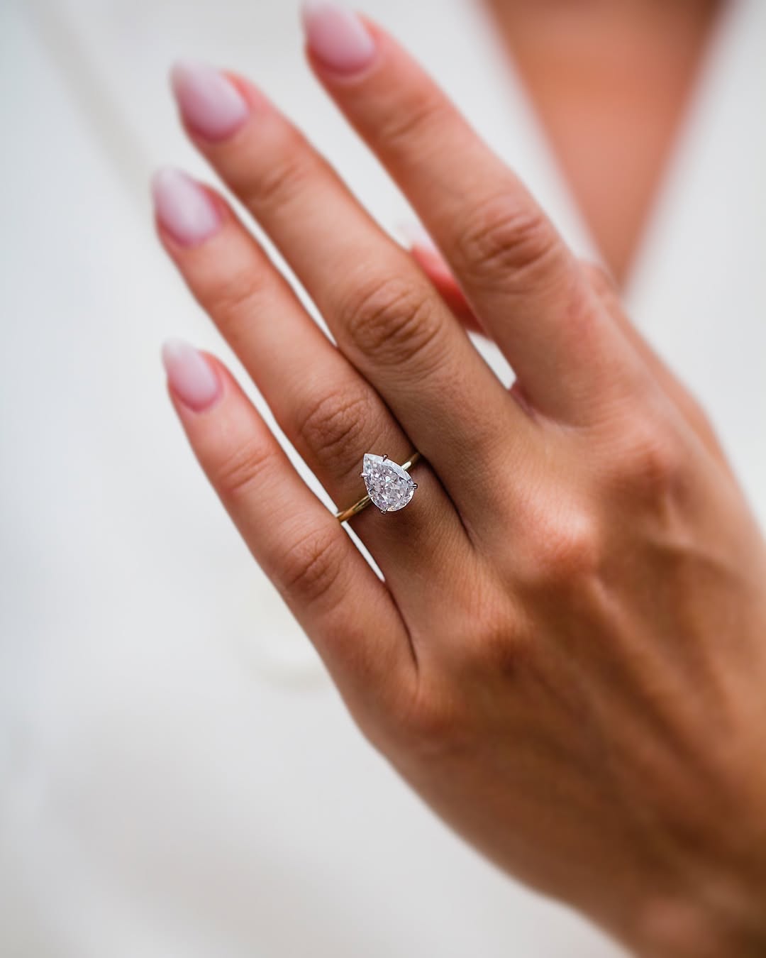 AMOUR (Tropfen natürlicher Diamant Gelbgold ohne Pave)