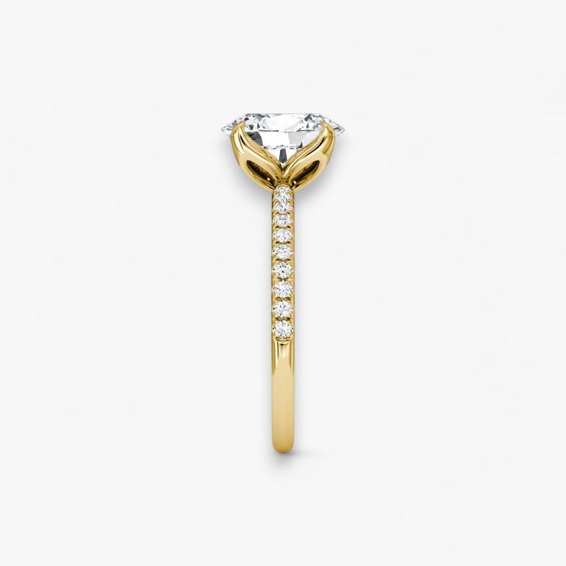 VENT (Oval Yellow Gold with Pave LABGROWN)