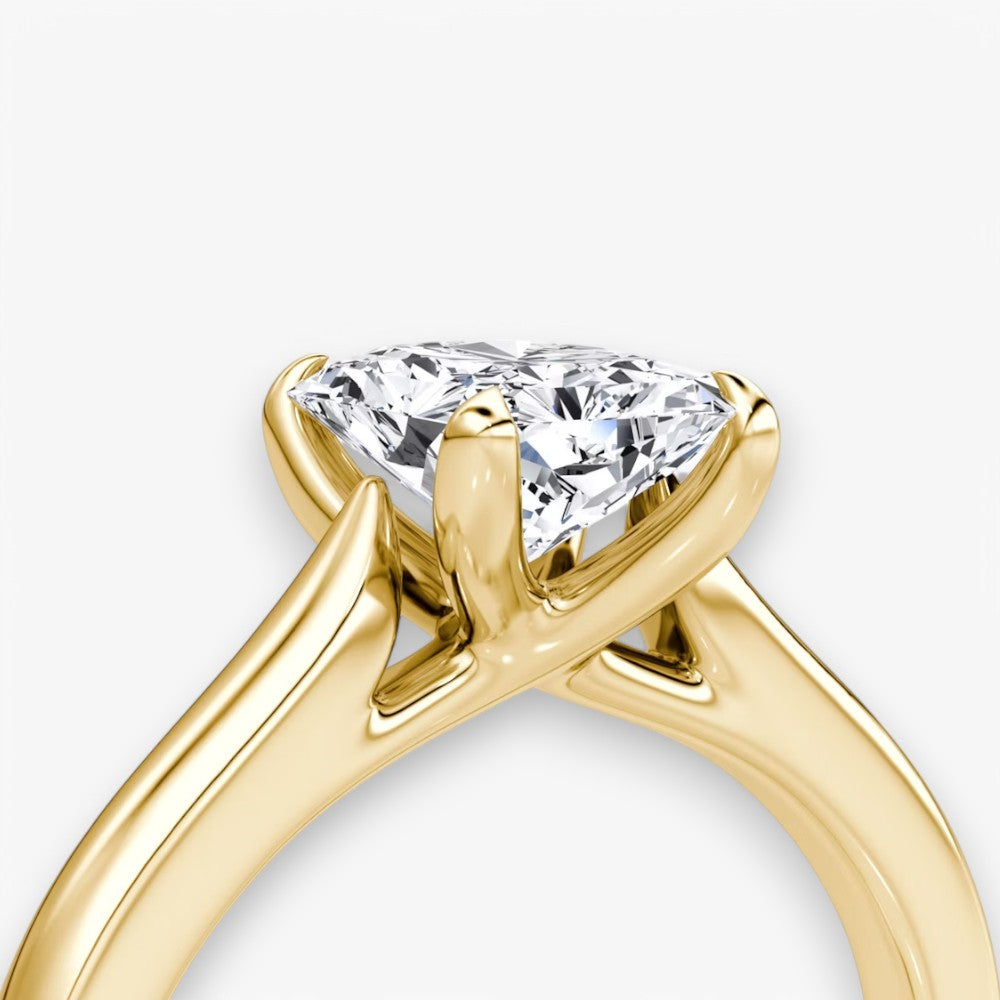 CELINÉ (Radiant Gelbgold ohne Pave natürlicher Diamant)