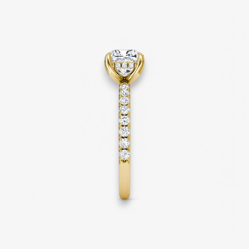 AMOUR (Cushion yellow gold with pave LABGROWN)