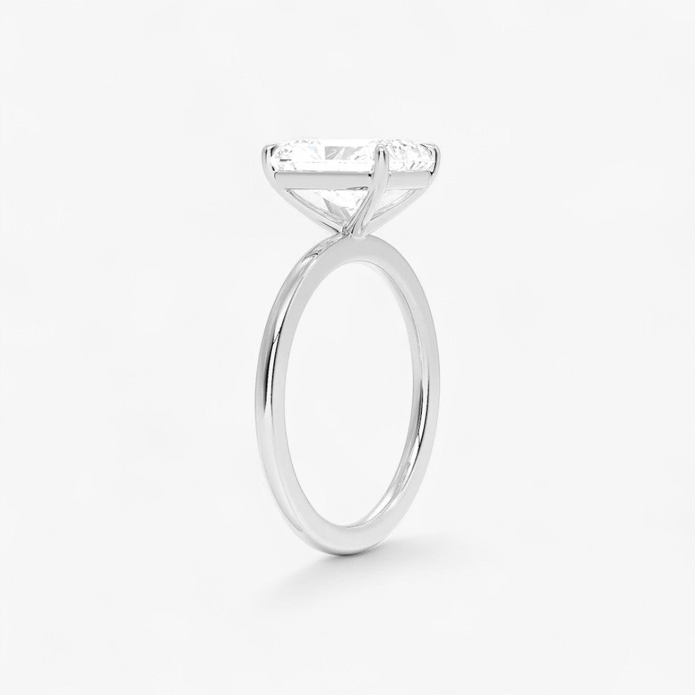 Verlobungsring mit 2 Karat Smaragdschliff-Diamant in Weissgold – eleganter Solitärring mit rechteckigem Schliff, ideal für stilvolle Heiratsanträge.
