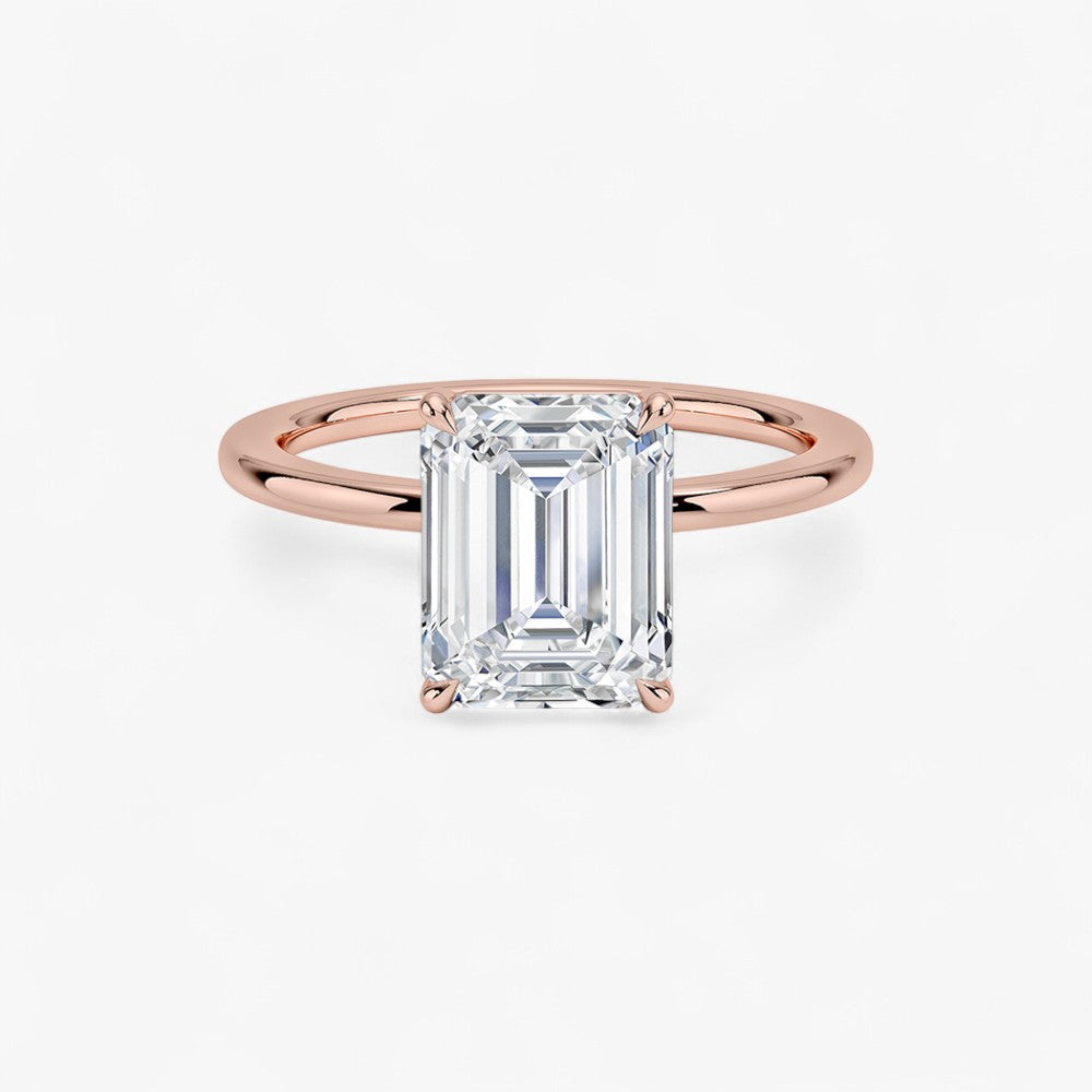 Verlobungsring mit 2 Karat Smaragdschliff-Diamant in Roségold – eleganter Solitärring mit rechteckigem Schliff, ideal für stilvolle Heiratsanträge.