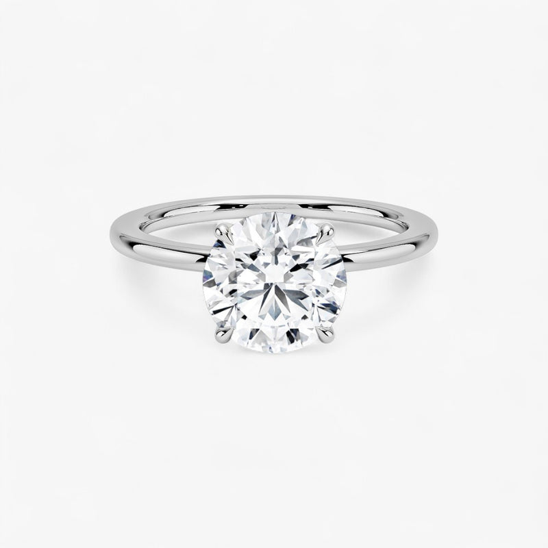 Luxuriöser Solitär Verlobungsring mit rundem 2 Karat Diamant in Gelbgold – Draufsicht auf das brillante Schliffmuster, hochwertiger Schmuck für den Antrag.