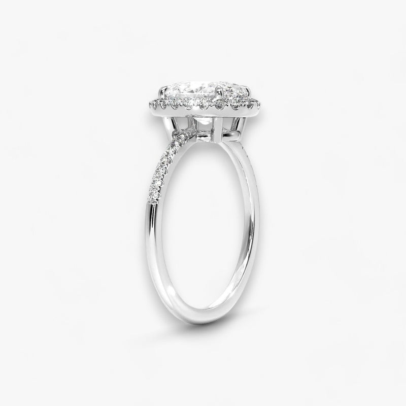 PRESTIGE (Oval White Gold LABGROWN)