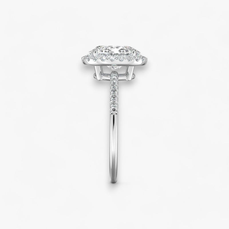 PRESTIGE (Oval White Gold LABGROWN)