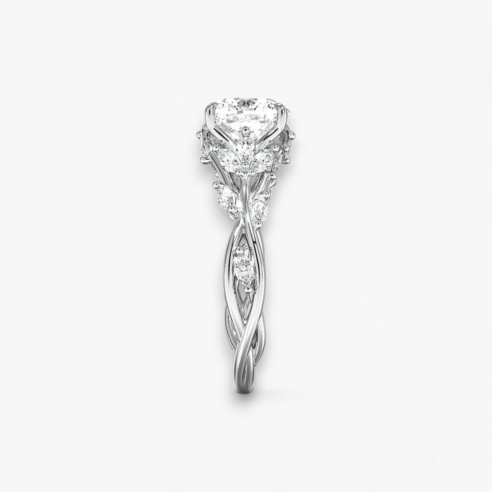 FLEUR (Cushion natural diamond platinum)