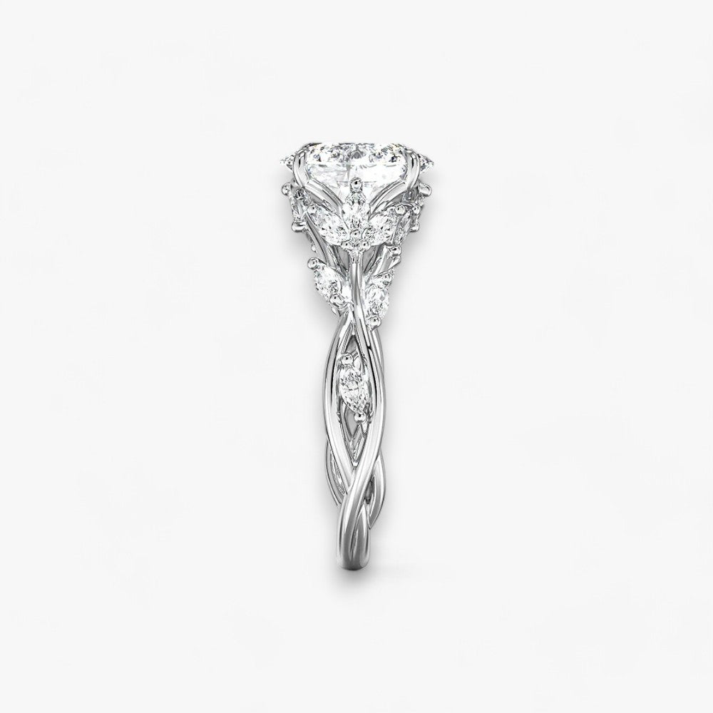 FLEUR (Oval White Gold)