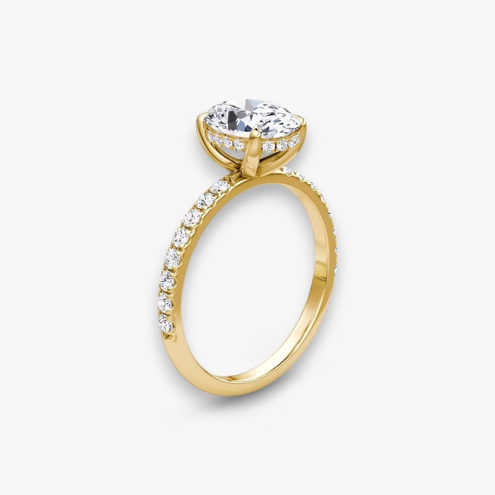 AMOUR (Oval Gelbgold mit Pave LABGROWN)