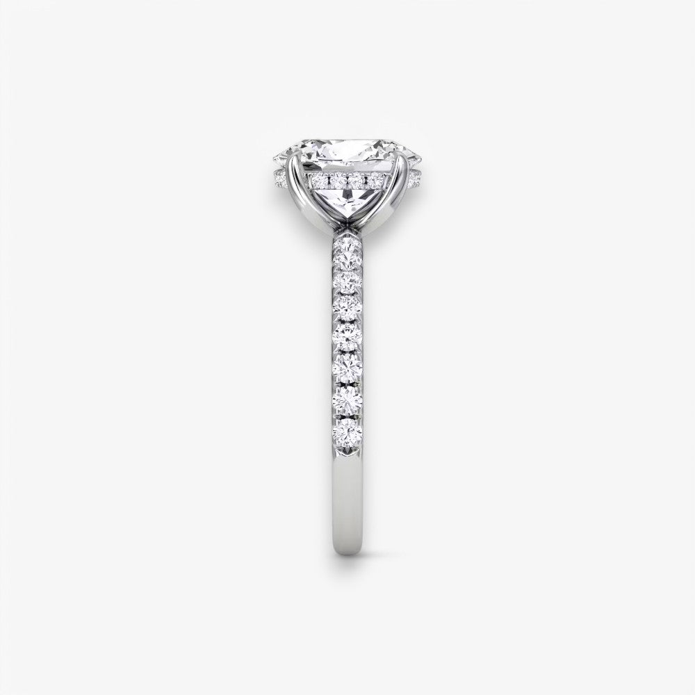 AMOUR (Oval Platin mit Pave LABGROWN)