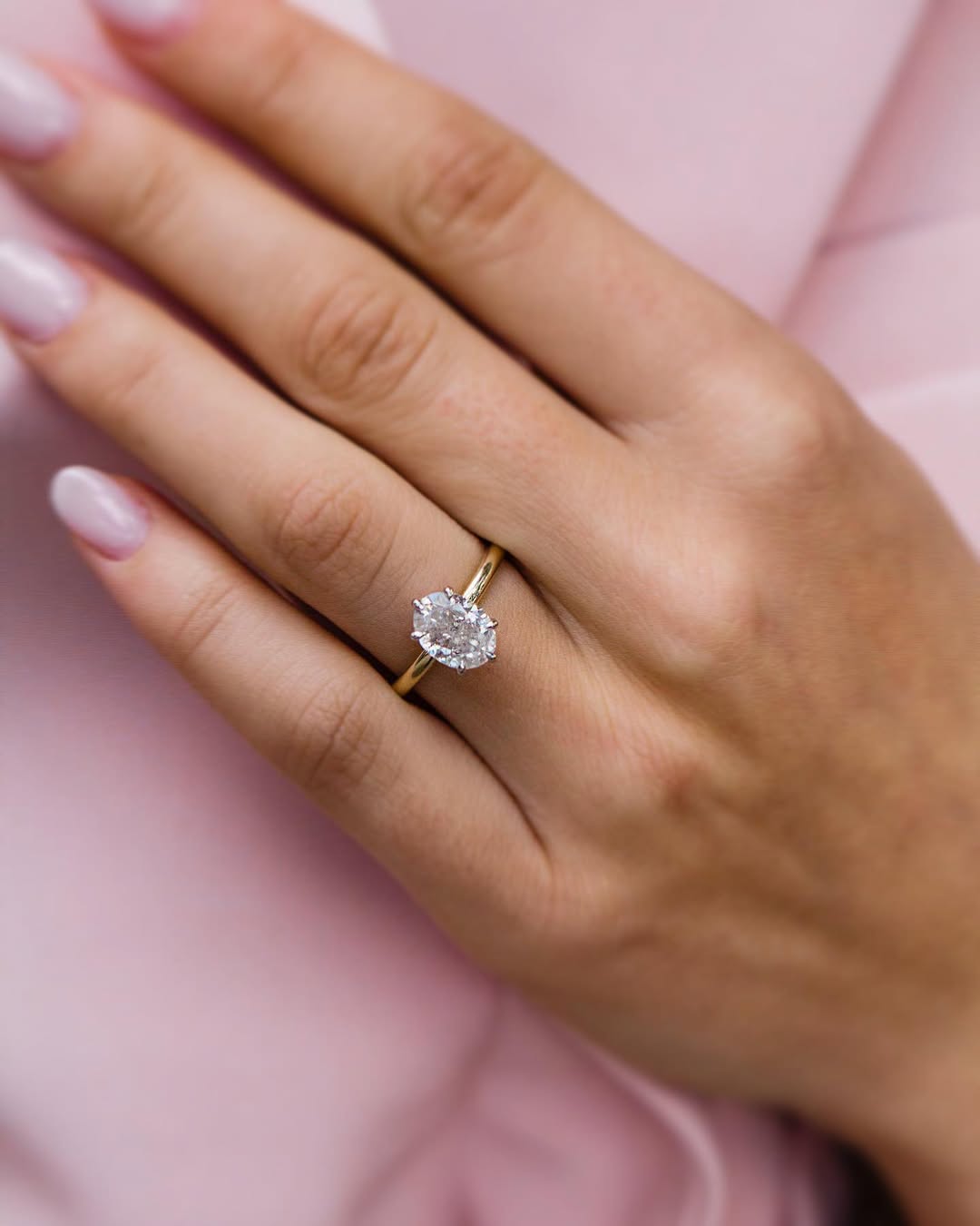 CLAIR (Oval natürlicher Diamant Weissgold ohne Pave)
