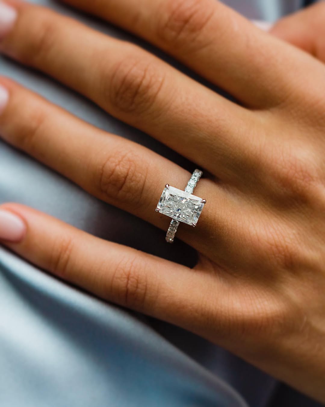 AMOUR (Radiant Gelbgold mit Pave LABGROWN)