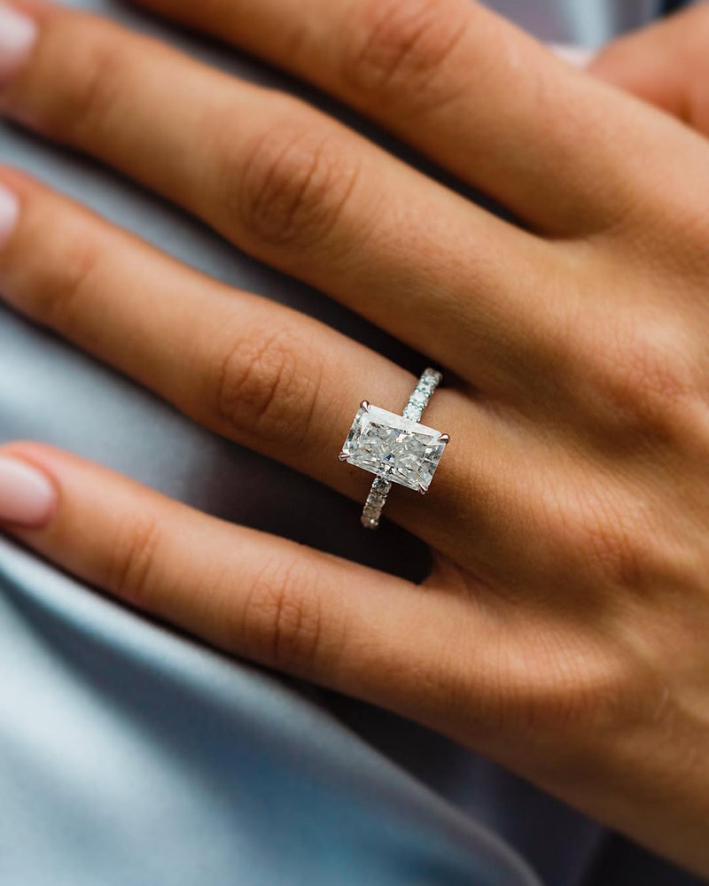 AMOUR (Radiant Yellow Gold with Pave LABGROWN)