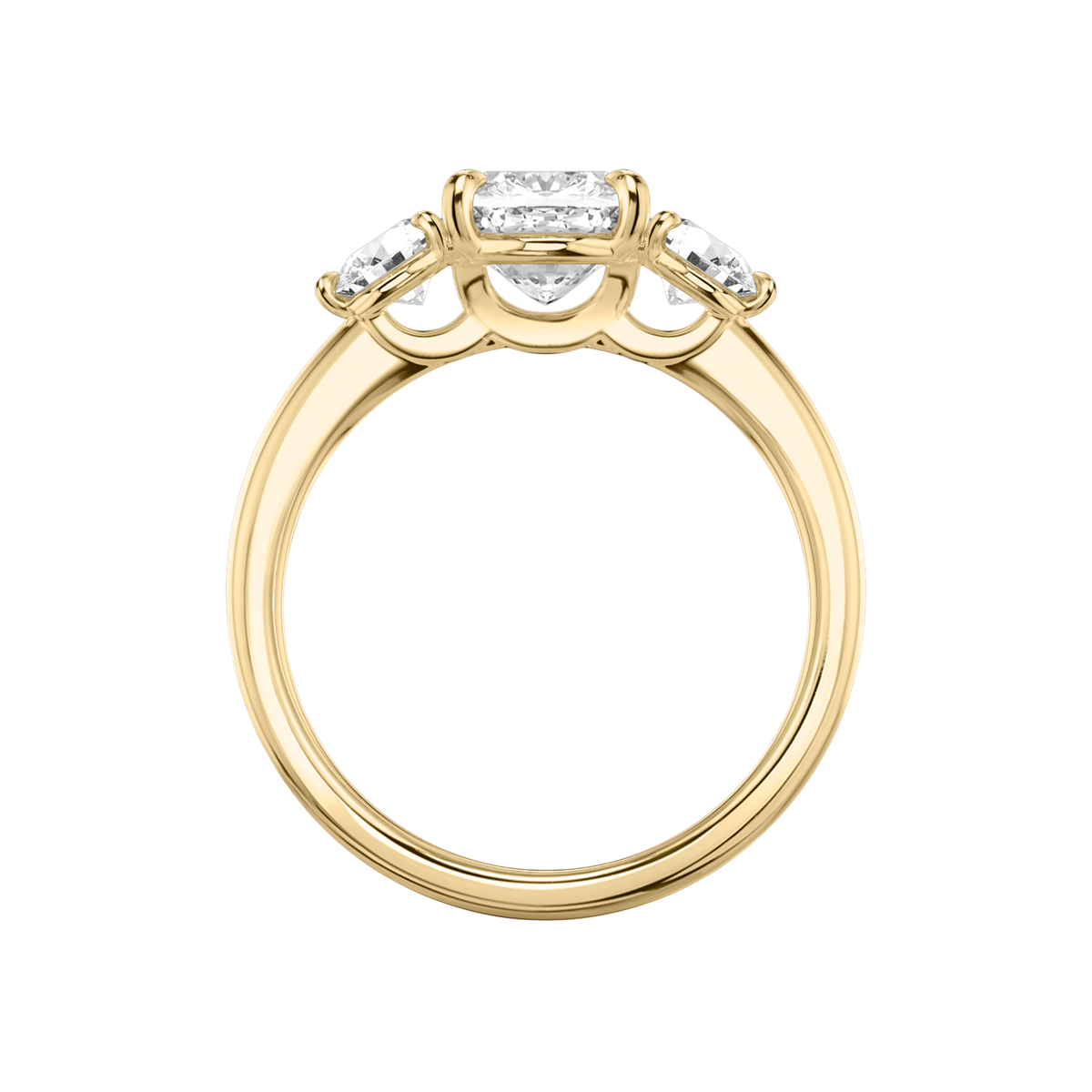 Verlobungsring TRILOGIE, Cushion Gelbgold Lab-Grown-Diamant, Seitensteine Rund – Ansicht 3 | NÓIR Diamonds