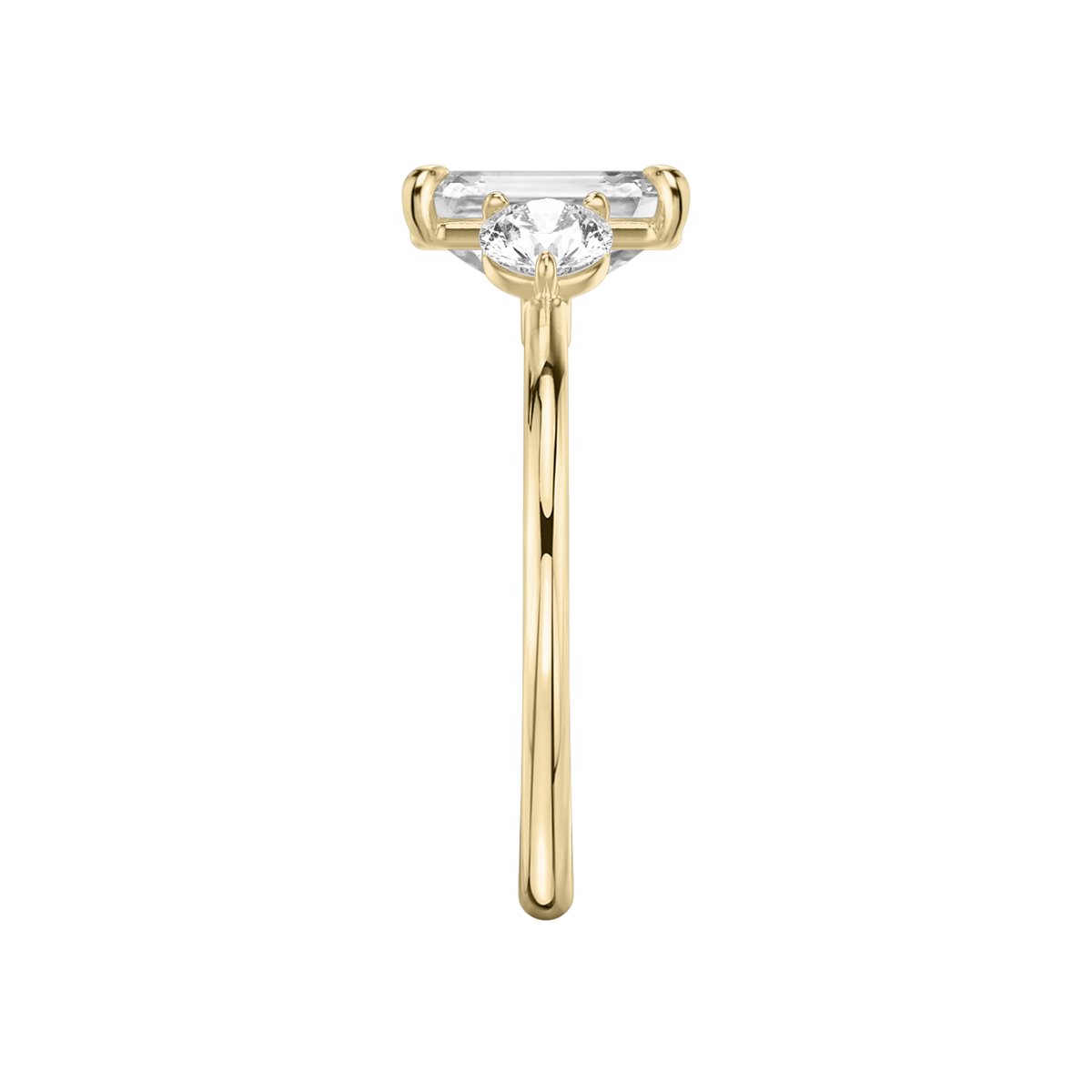 Verlobungsring TRILOGIE, Emerald Gelbgold Lab-Grown-Diamant, Seitensteine Rund – Ansicht 4 | NÓIR Diamonds