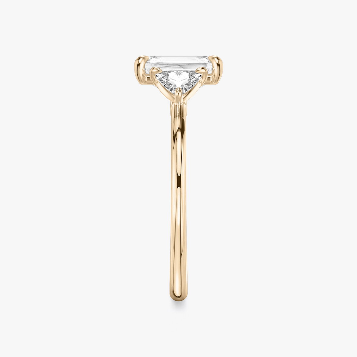 Verlobungsring TRILOGIE, Radiant Rosegold Lab-Grown-Diamant, Seitensteine Trillant – Ansicht 4 | NÓIR Diamonds