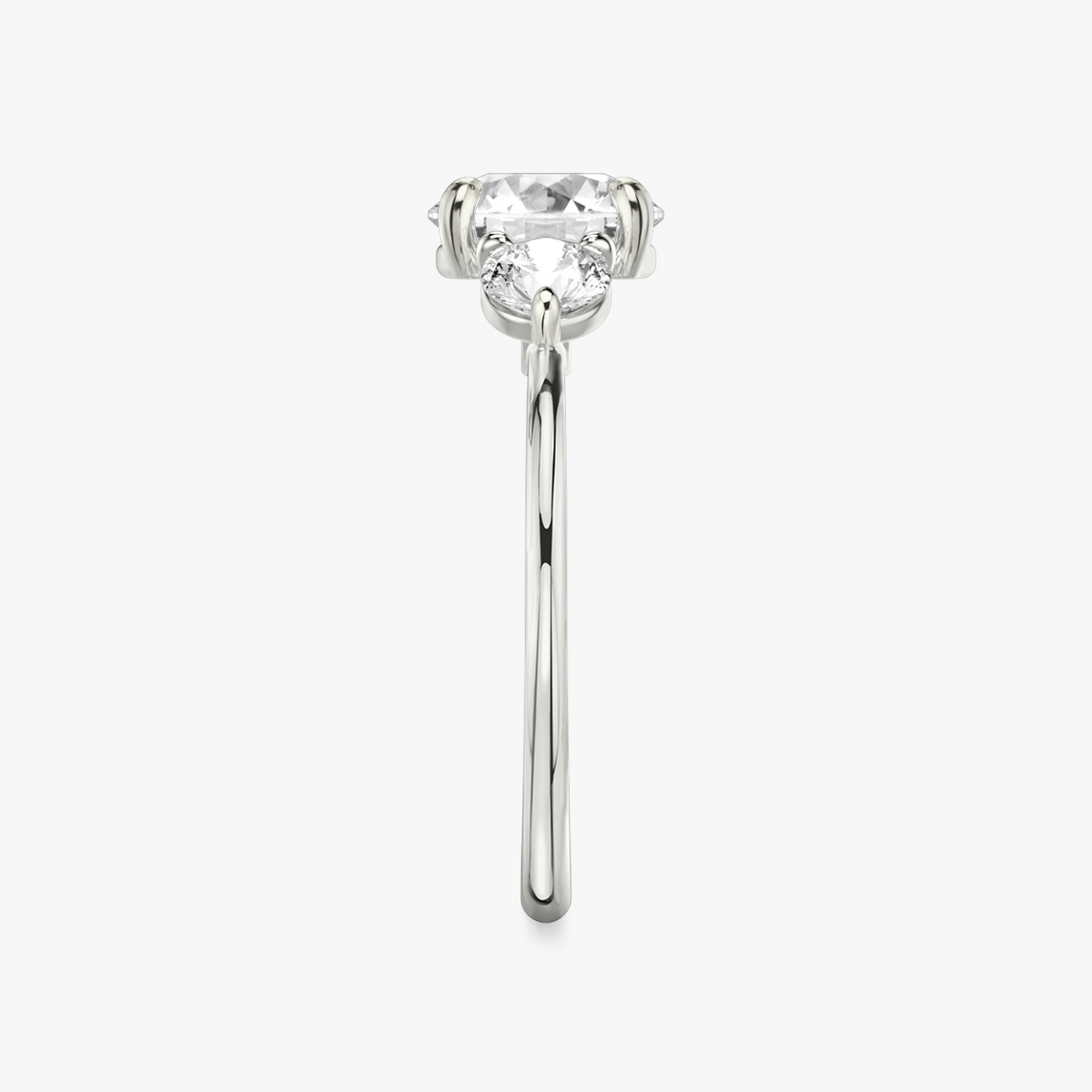 Verlobungsring TRILOGIE, Rund Platin Lab-Grown-Diamant, Seitensteine Rund – Ansicht 4 | NÓIR Diamonds