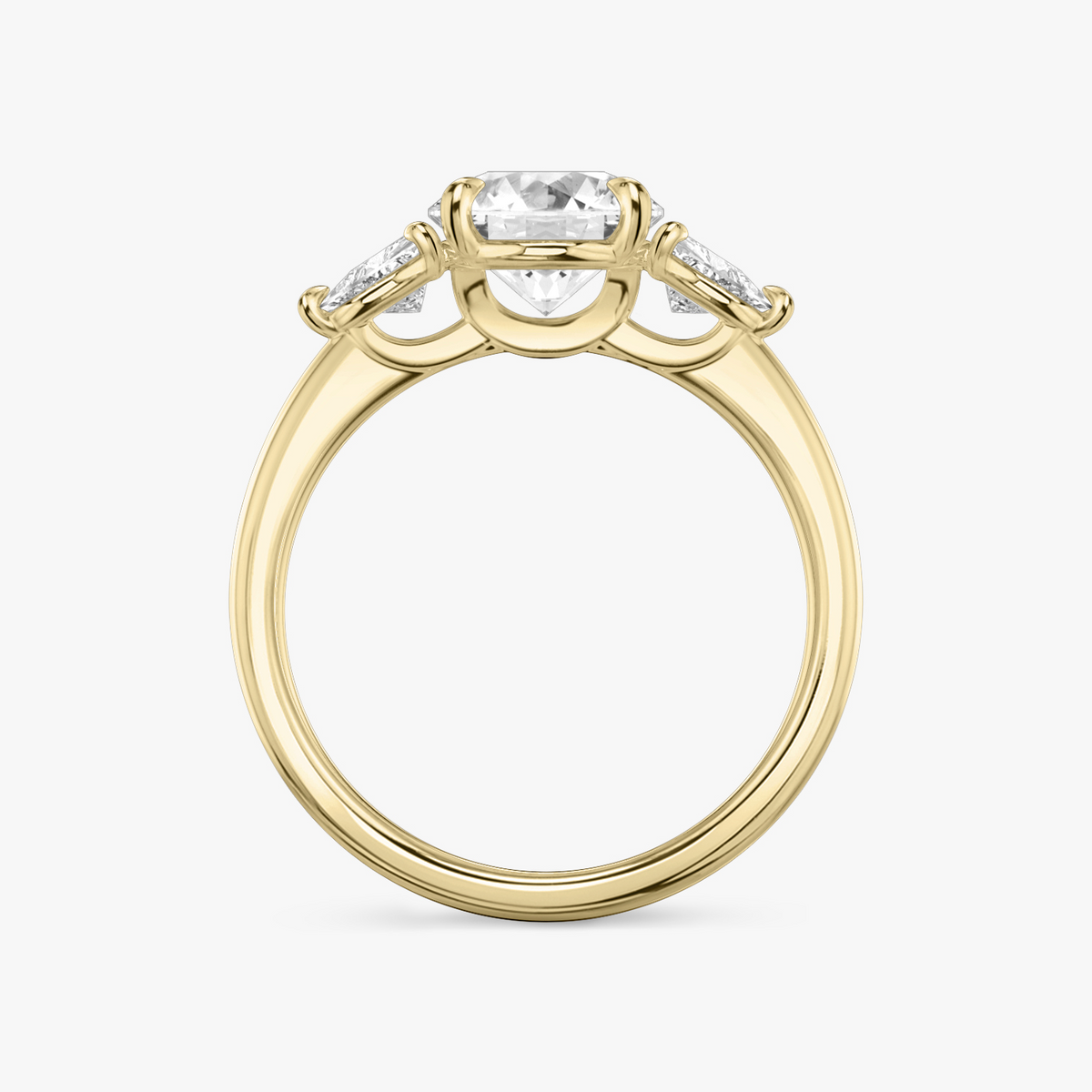 Verlobungsring TRILOGIE, Rund Gelbgold natürliche Diamanten, Seitensteine Trillant – Ansicht 3 | NÓIR Diamonds