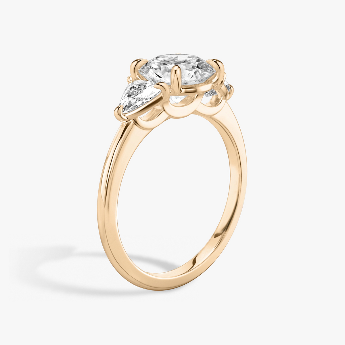 Verlobungsring TRILOGIE, Rund Rosegold Lab-Grown-Diamant, Seitensteine Trillant – Ansicht 2 | NÓIR Diamonds